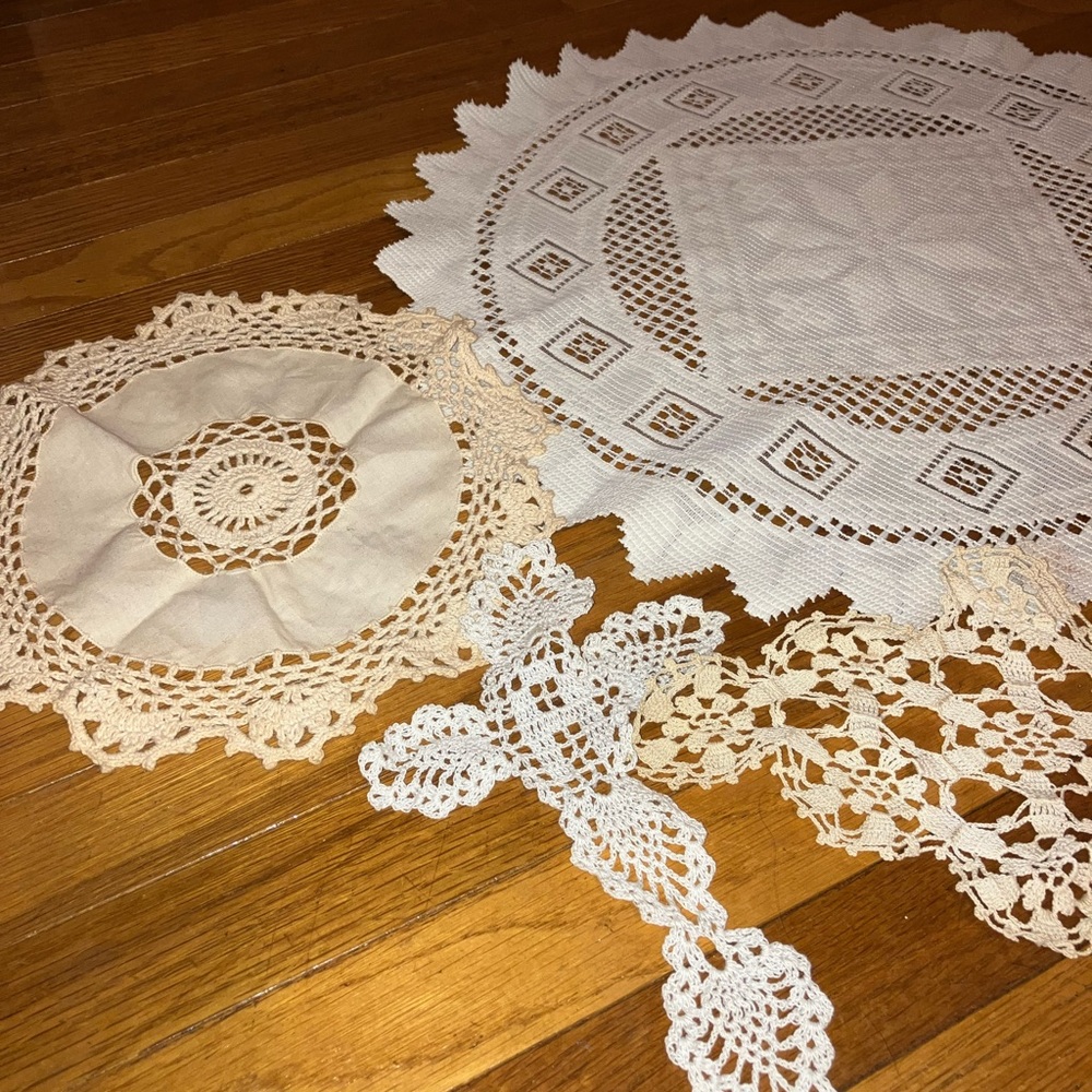 Doilies vintage
